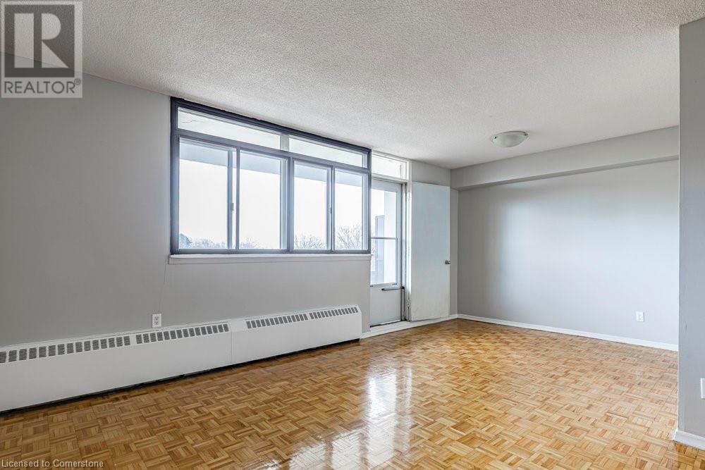 770 Hager Avenue Unit# 402, Burlington, Ontario  L7S 1X1 - Photo 6 - 40686170