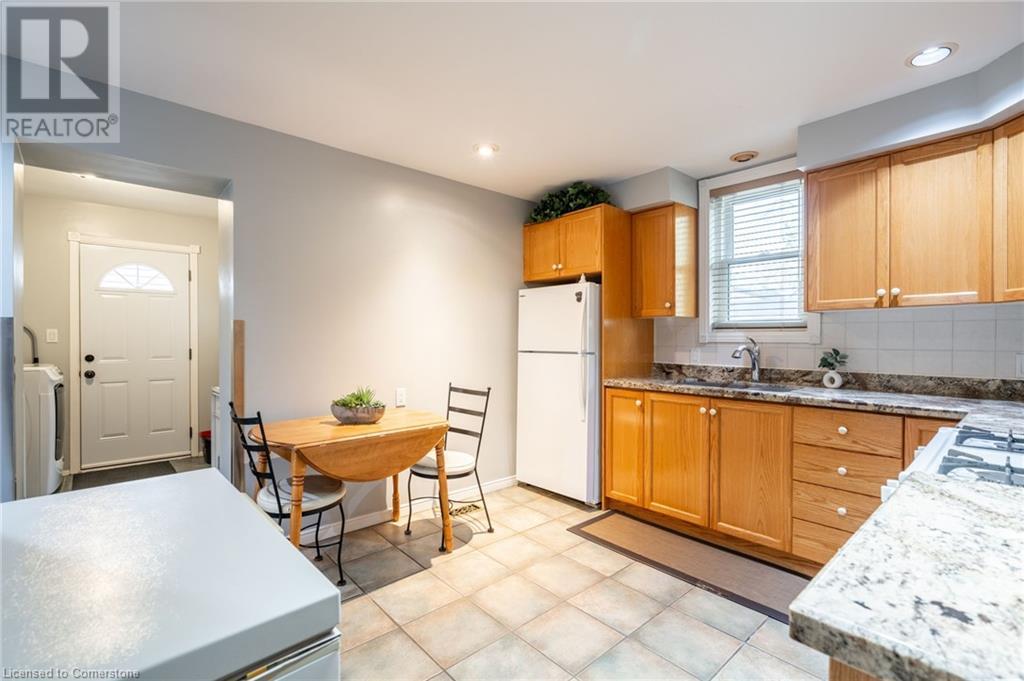 202 Canada Street, Hamilton, Ontario  L8P 1P6 - Photo 16 - 40677817