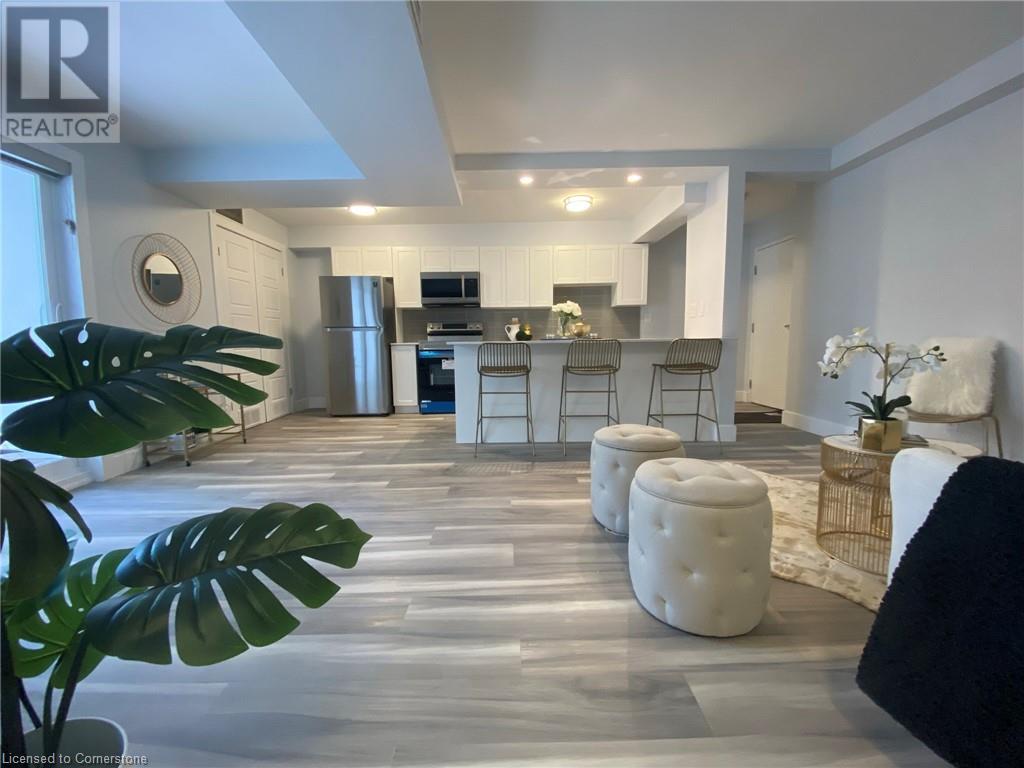 144 LUCAN Avenue Unit# 210, Waterloo, Ontario