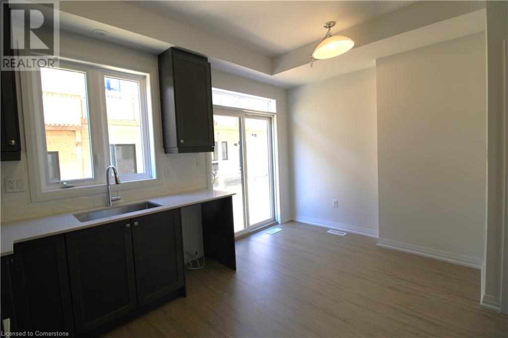 55 Tom Brown Drive Unit# 74, Paris, Ontario  N3L 0K3 - Photo 11 - 40686176