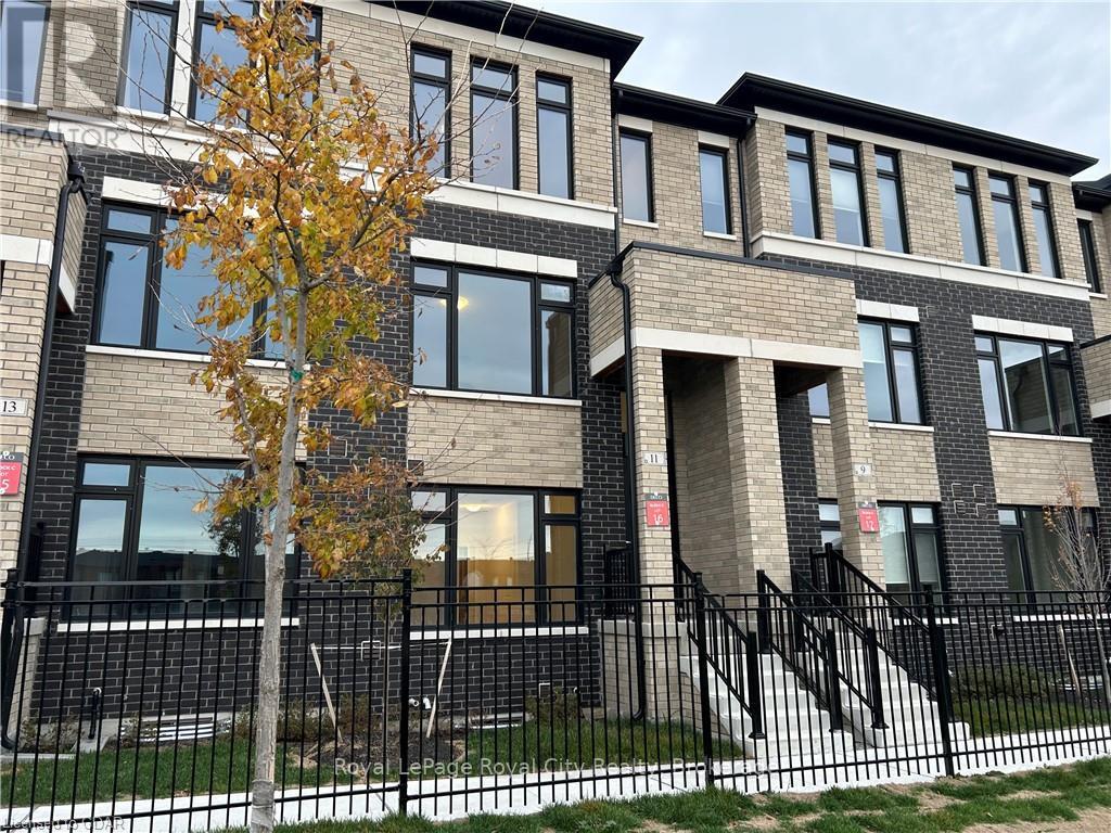 11 Cherry Hill Lane, Barrie, Ontario  L9J 0M7 - Photo 1 - S11898401