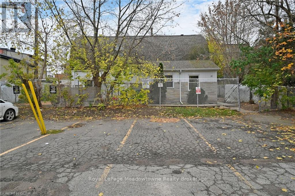 12 Wesleyan Street, Halton Hills, Ontario  L7G 2E1 - Photo 2 - W11898372