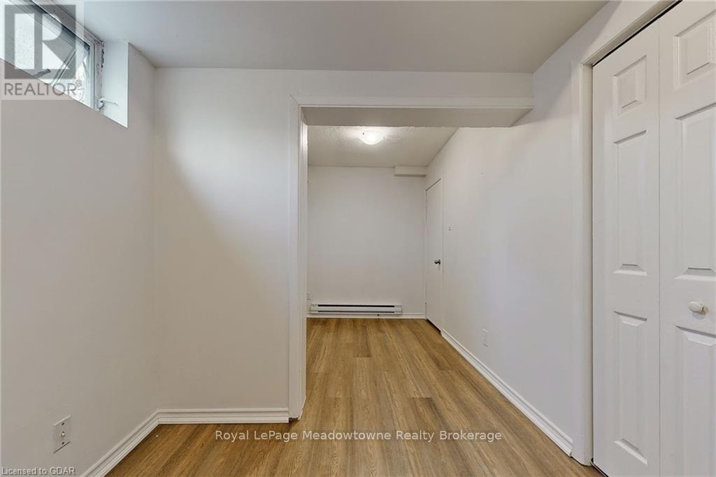 12 Wesleyan Street, Halton Hills, Ontario  L7G 2E1 - Photo 35 - W11898372