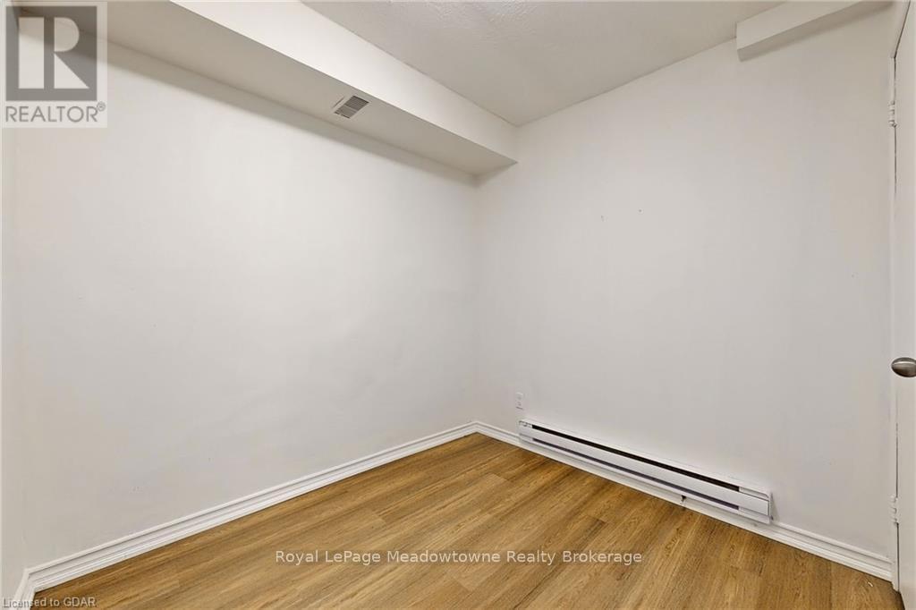 12 Wesleyan Street, Halton Hills, Ontario  L7G 2E1 - Photo 36 - W11898372