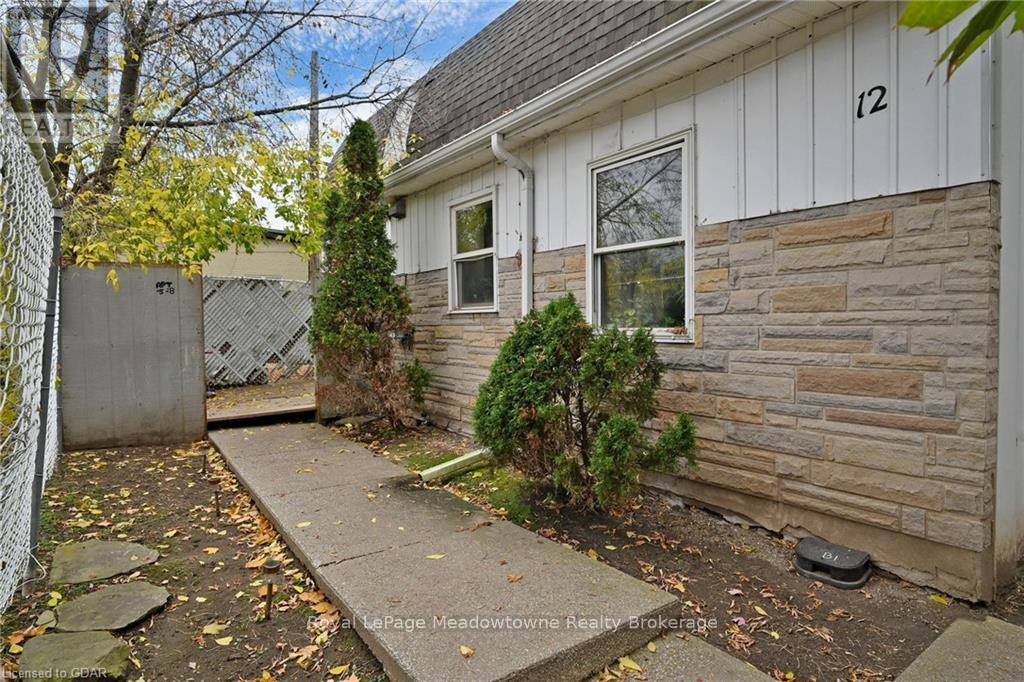 12 Wesleyan Street, Halton Hills, Ontario  L7G 2E1 - Photo 5 - W11898372