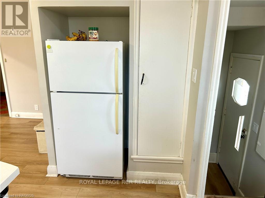 440 9th Street, Hanover, Ontario  N4N 1L9 - Photo 9 - X11823130