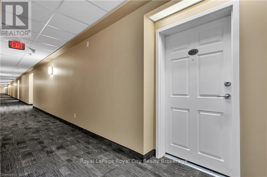 204 - 345 Fisher Mills Road, Cambridge, Ontario  N3C 0E5 - Photo 3 - X11898378