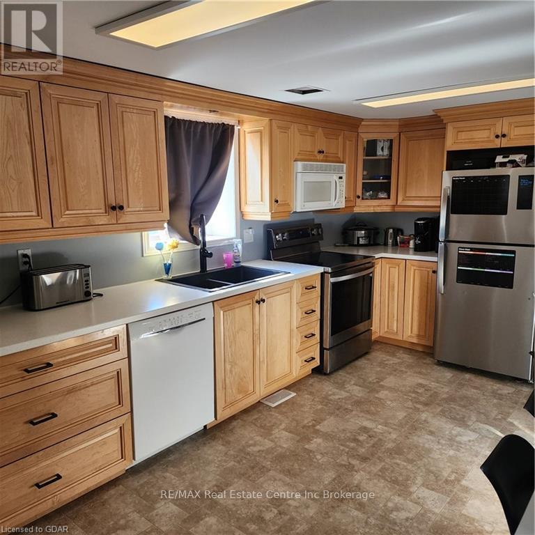 678 Katherine Street N, Woolwich, Ontario  N0B 2V0 - Photo 12 - X11898436