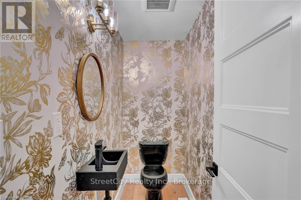 379 Niagara Boulevard, Fort Erie, Ontario  L2A 3H2 - Photo 10 - X11898484