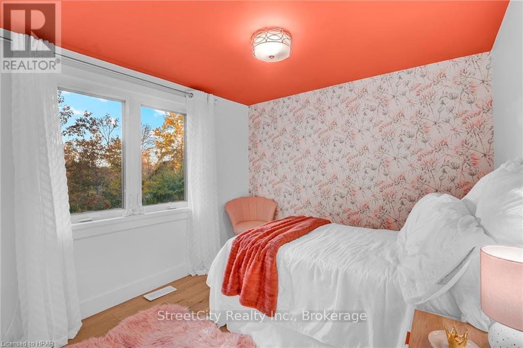 379 Niagara Boulevard, Fort Erie, Ontario  L2A 3H2 - Photo 16 - X11898484