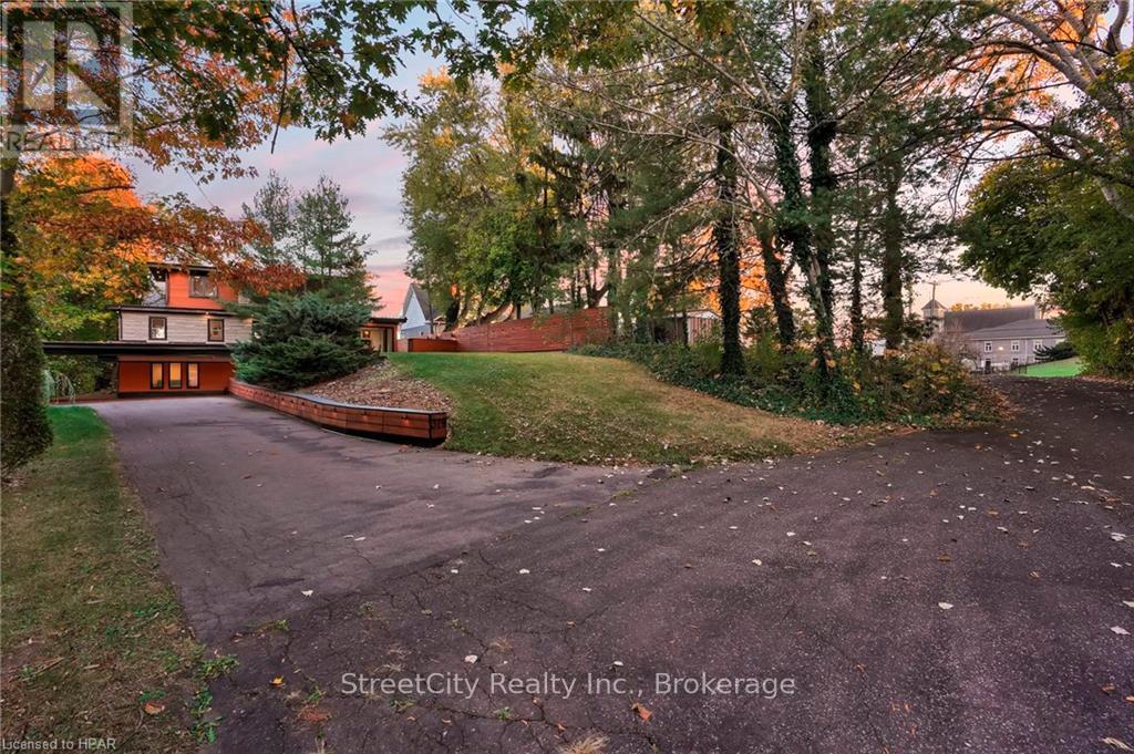 379 Niagara Boulevard, Fort Erie, Ontario  L2A 3H2 - Photo 32 - X11898484
