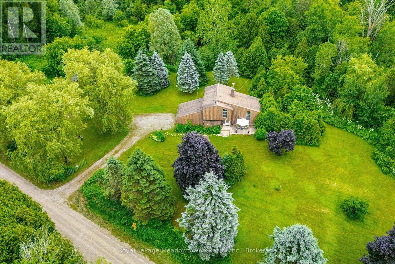 8633 30 Sideroad, Centre Wellington, Ontario  N0B 1J0 - Photo 1 - X11898934