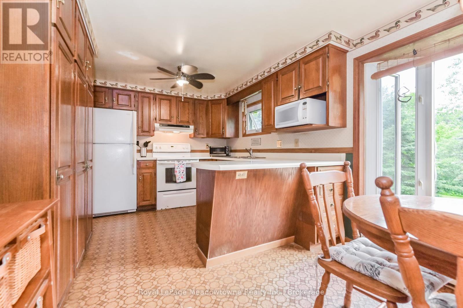 8633 30 Sideroad, Centre Wellington, Ontario  N0B 1J0 - Photo 16 - X11898934