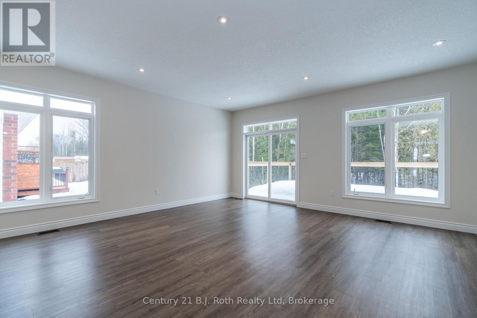 53 Ralph Dalton Boulevard, Tay, Ontario  L0K 2A0 - Photo 13 - S11892068