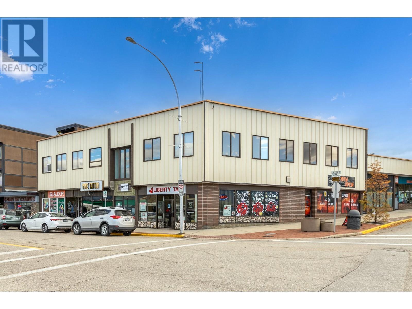 40 Lakeshore Drive NE Unit# 202 208, salmon arm, British Columbia V1E4N6
