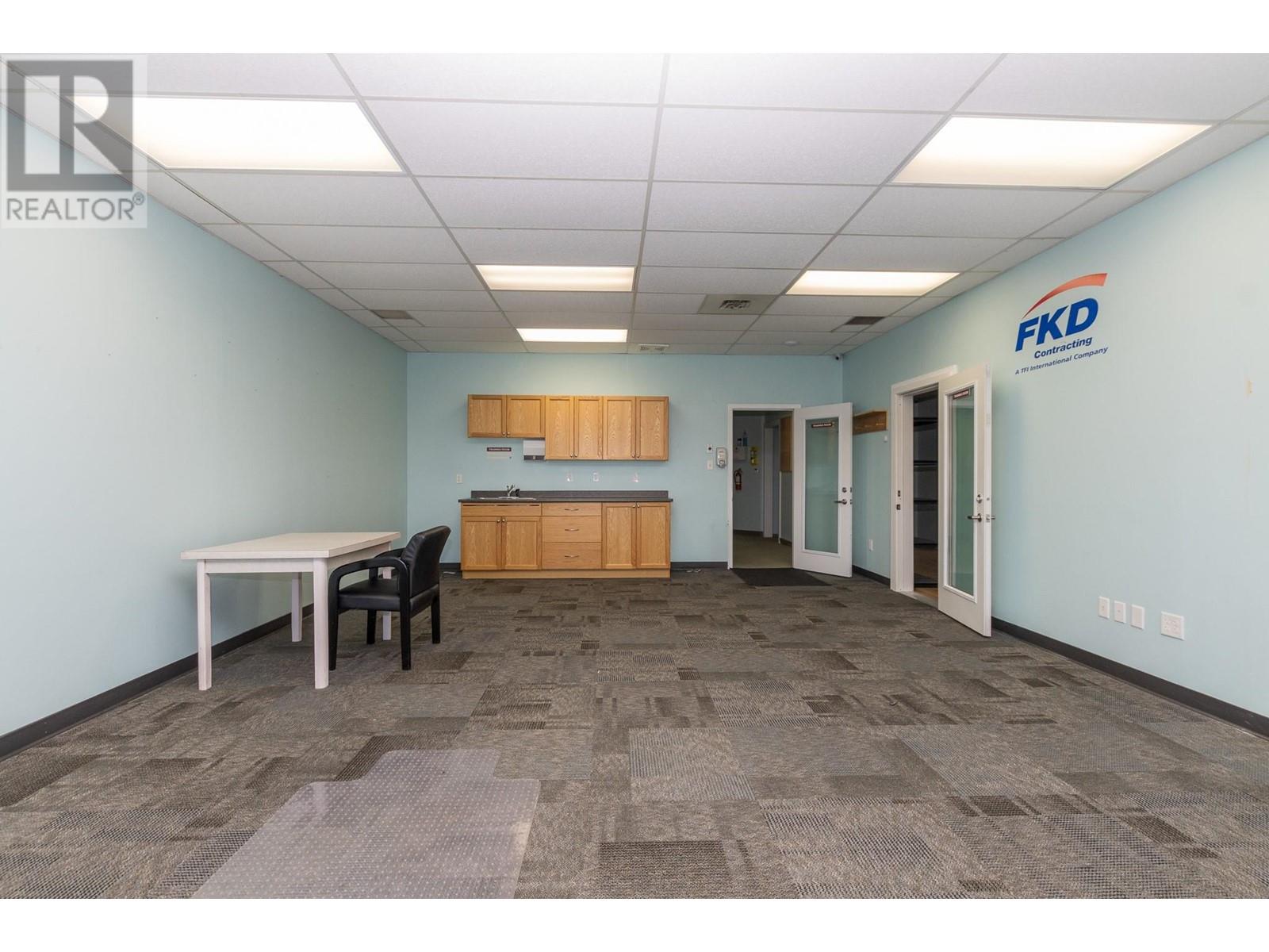 40 Lakeshore Drive Ne Unit# 202 208, Salmon Arm, British Columbia  V1E 4N6 - Photo 4 - 10330657