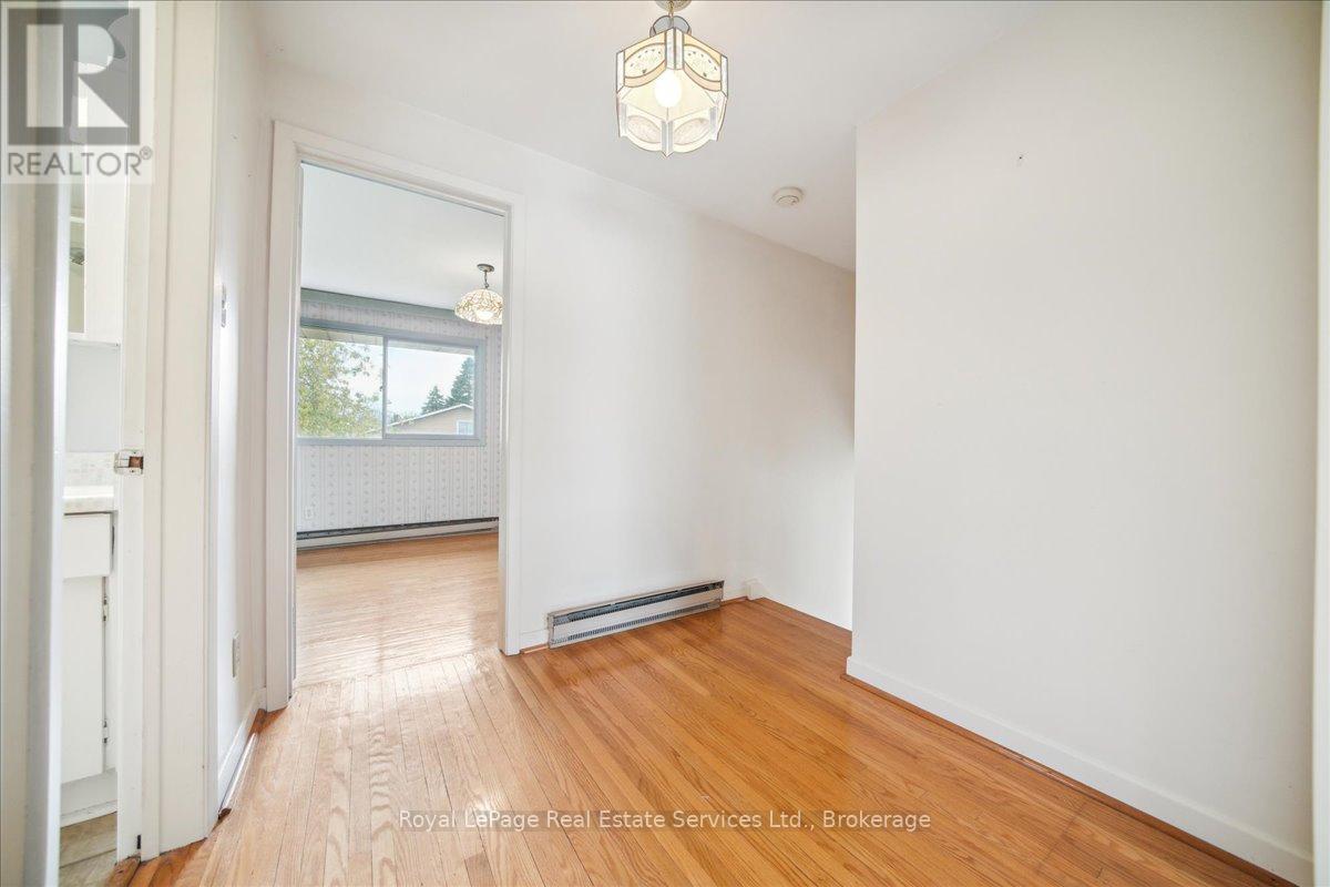 1499 Seaview DriveMississauga (Clarkson), Ontario  L5J 1X7 - Photo 15 - W11898990