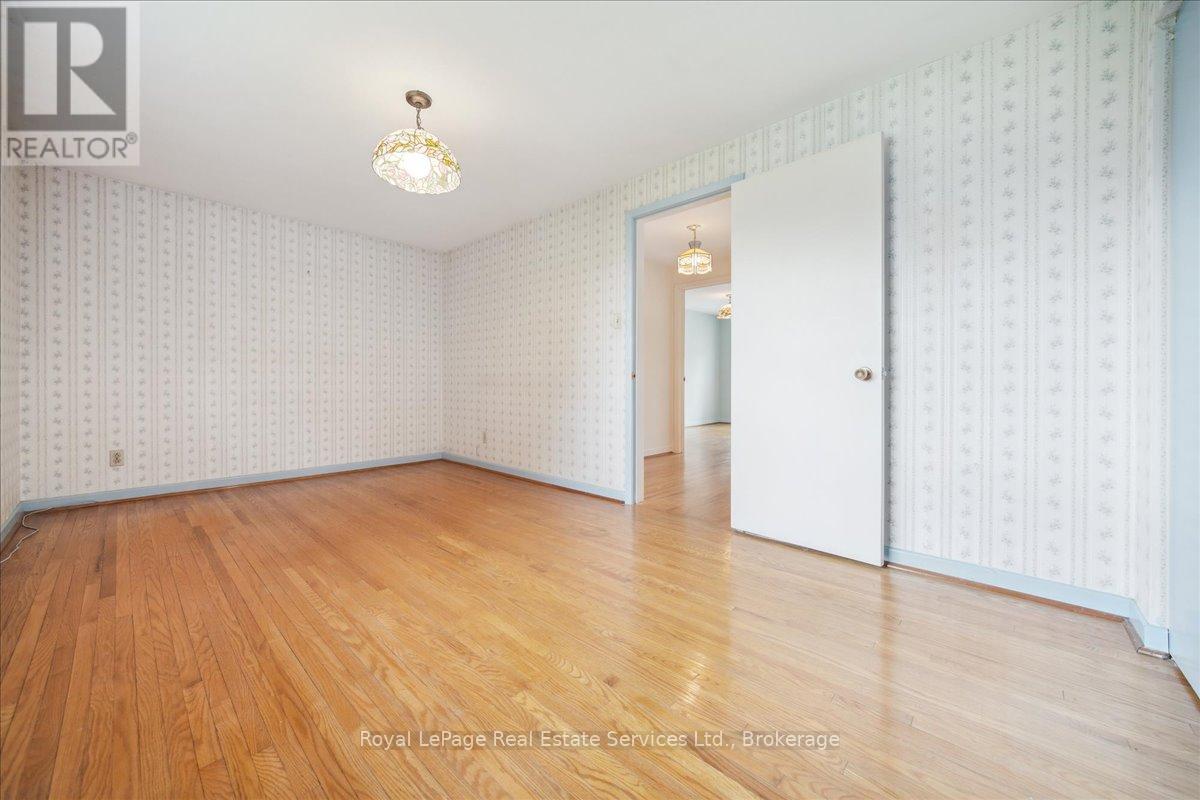 1499 Seaview DriveMississauga (Clarkson), Ontario  L5J 1X7 - Photo 17 - W11898990