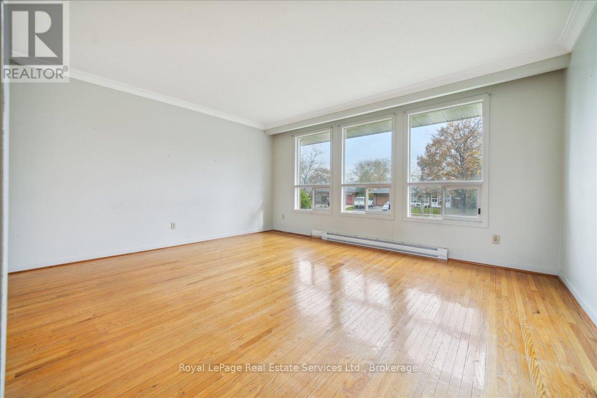 1499 Seaview DriveMississauga (Clarkson), Ontario  L5J 1X7 - Photo 7 - W11898990