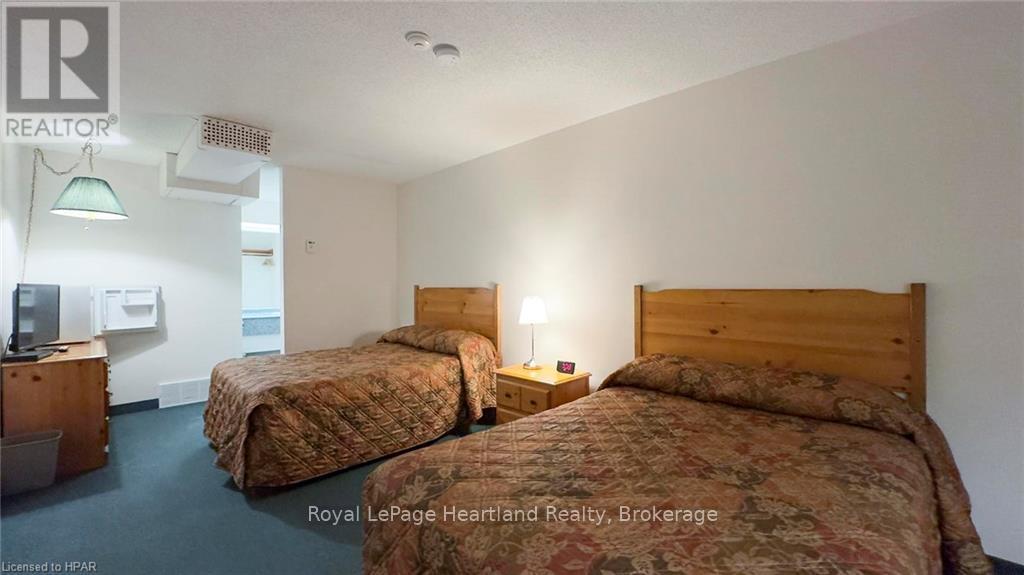 414-420 Main Street SSouth Huron (Exeter), Ontario  N0M 1S2 - Photo 13 - X11898983