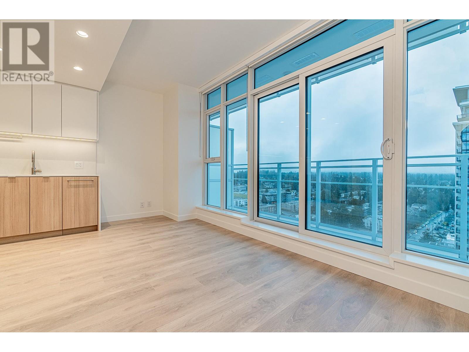 Property at 1601 505 NELSON STREET image 4