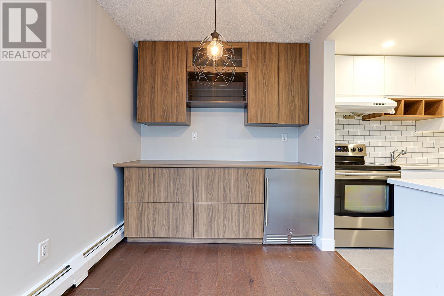 Listing Picture 10 of 33 : 301 1127 BARCLAY STREET, Vancouver / 溫哥華 - 魯藝地產 Yvonne Lu Group - MLS Medallion Club Member