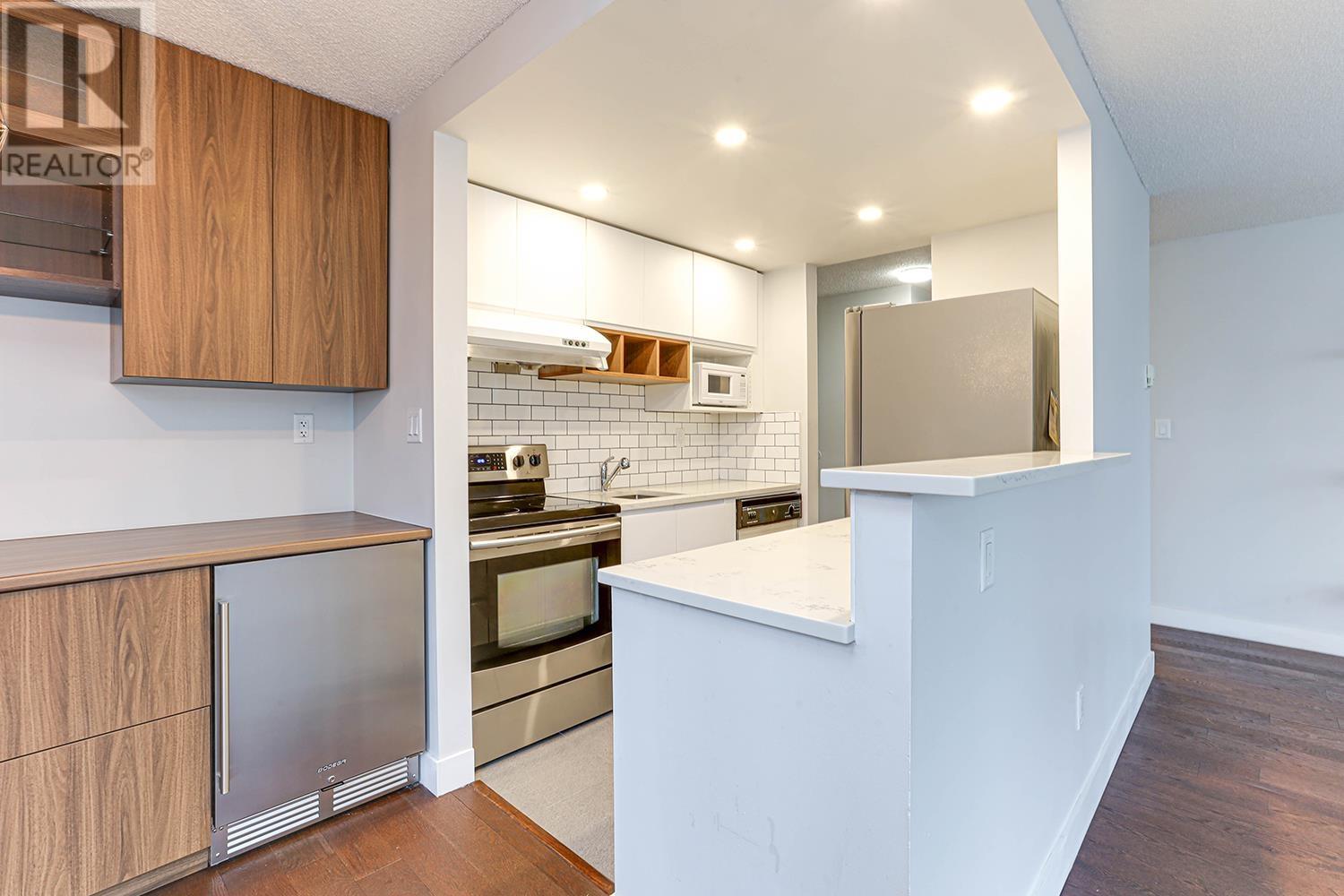 Listing Picture 13 of 33 : 301 1127 BARCLAY STREET, Vancouver / 溫哥華 - 魯藝地產 Yvonne Lu Group - MLS Medallion Club Member