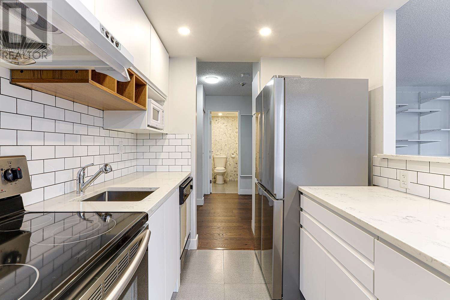 Listing Picture 17 of 33 : 301 1127 BARCLAY STREET, Vancouver / 溫哥華 - 魯藝地產 Yvonne Lu Group - MLS Medallion Club Member