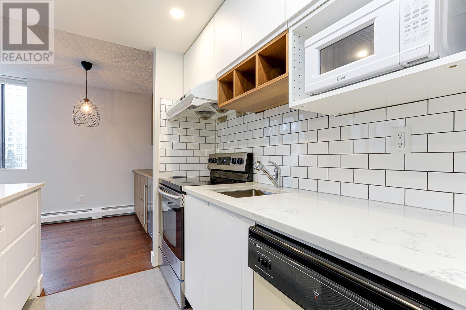 Listing Picture 19 of 33 : 301 1127 BARCLAY STREET, Vancouver / 溫哥華 - 魯藝地產 Yvonne Lu Group - MLS Medallion Club Member