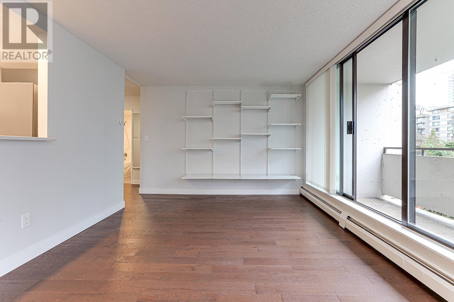 Listing Picture 8 of 33 : 301 1127 BARCLAY STREET, Vancouver / 溫哥華 - 魯藝地產 Yvonne Lu Group - MLS Medallion Club Member