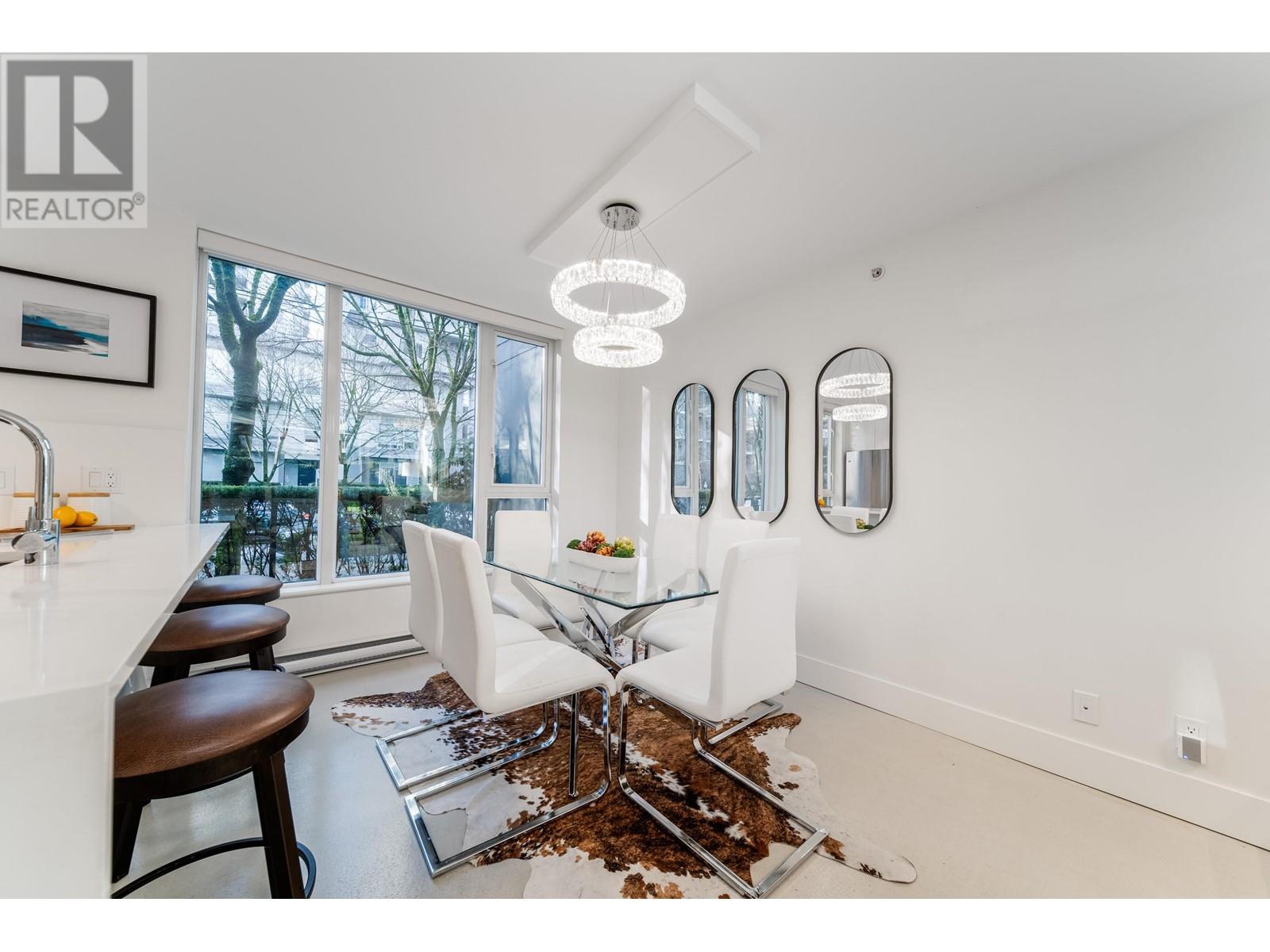 Listing Picture 6 of 40 : 1018 RICHARDS STREET, Vancouver / 溫哥華 - 魯藝地產 Yvonne Lu Group - MLS Medallion Club Member