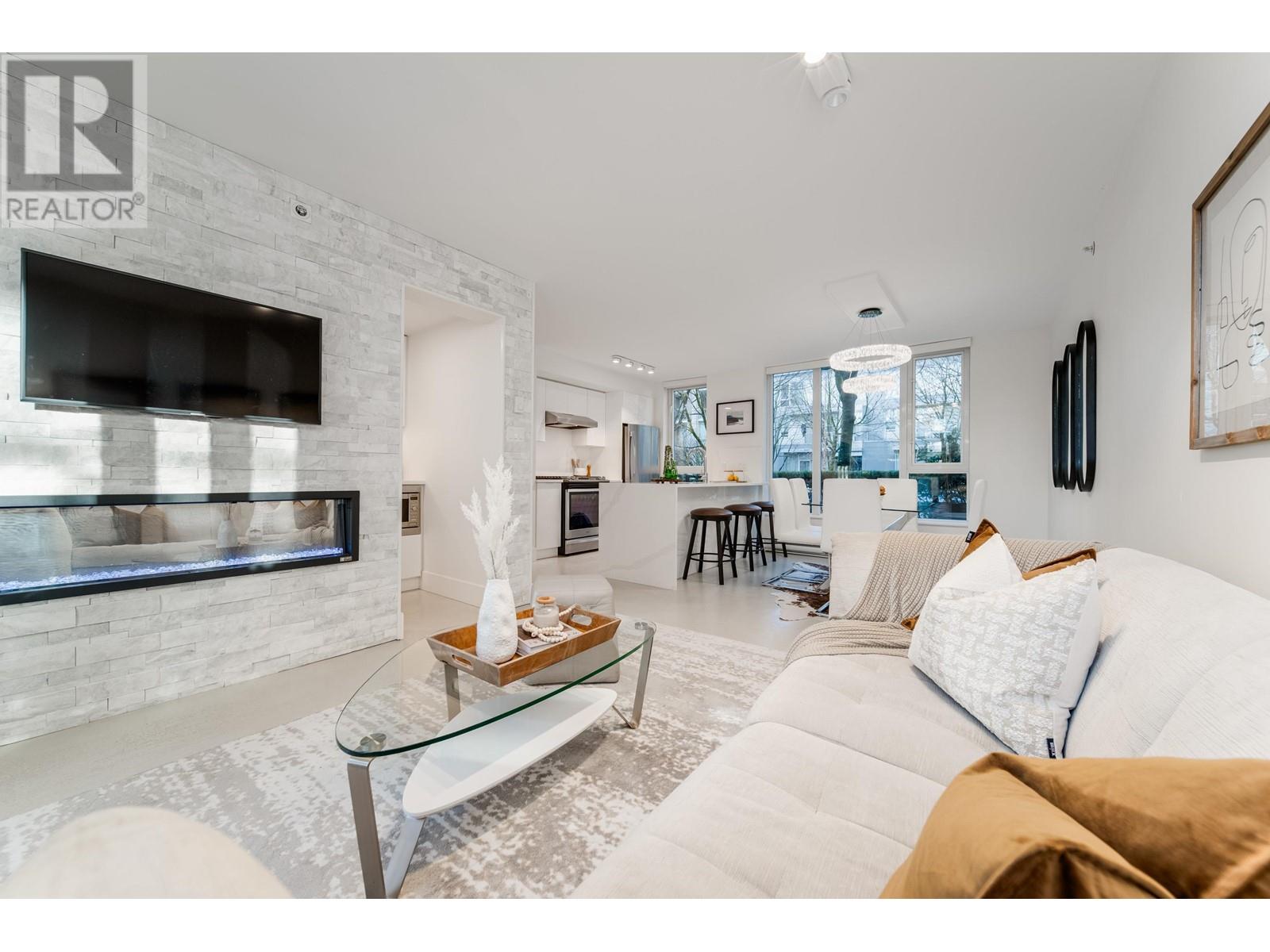 Listing Picture 4 of 40 : 1018 RICHARDS STREET, Vancouver / 溫哥華 - 魯藝地產 Yvonne Lu Group - MLS Medallion Club Member