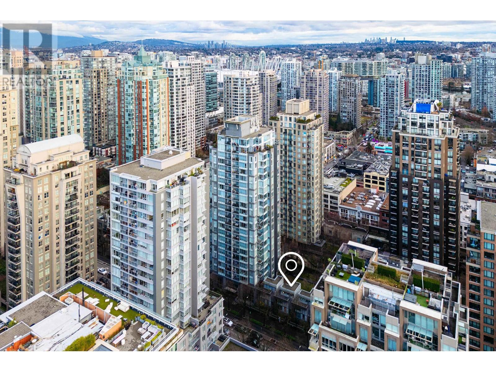 Listing Picture 29 of 40 : 1018 RICHARDS STREET, Vancouver / 溫哥華 - 魯藝地產 Yvonne Lu Group - MLS Medallion Club Member