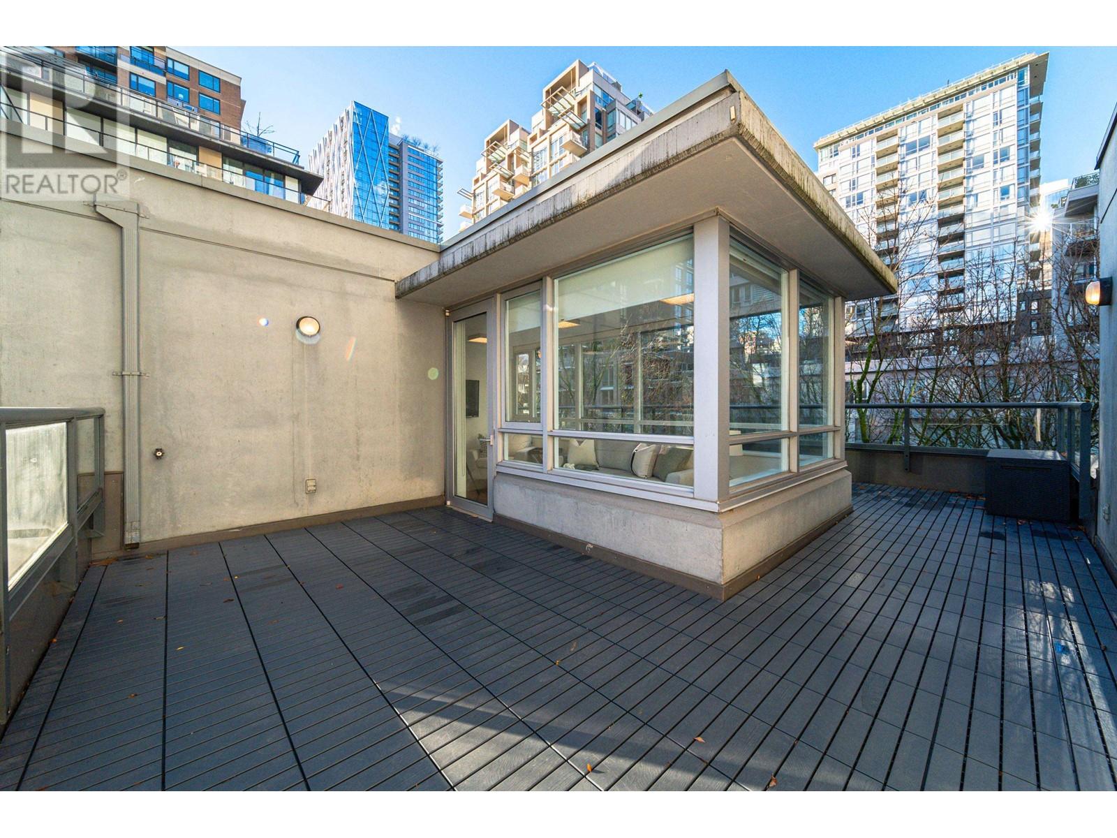 Listing Picture 33 of 40 : 1018 RICHARDS STREET, Vancouver / 溫哥華 - 魯藝地產 Yvonne Lu Group - MLS Medallion Club Member