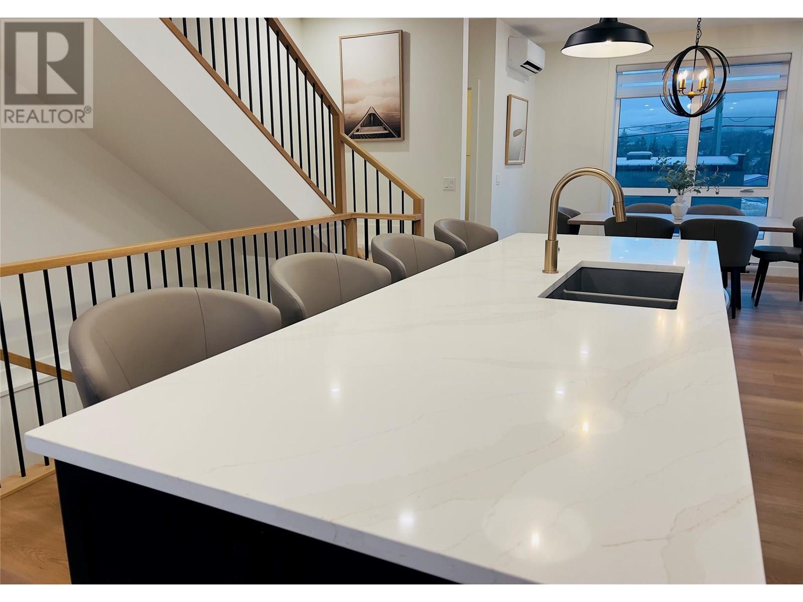 510 14th Street Unit# 404, Invermere, British Columbia V0A 1K0 - Photo 5 - 10330542