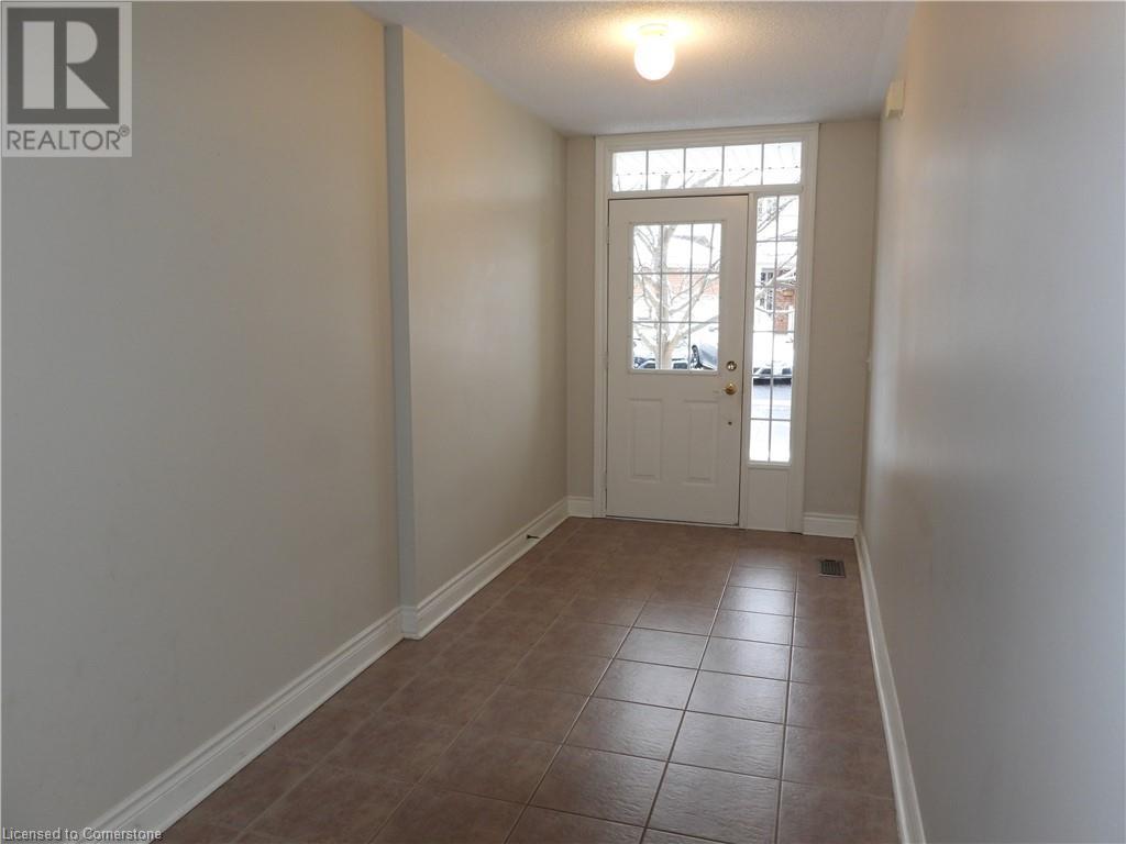 710 Spring Gardens Road Unit# 123, Burlington, Ontario  L7T 4X7 - Photo 3 - 40686002