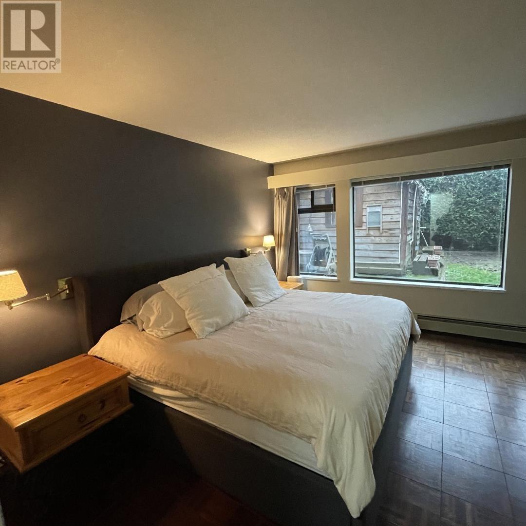 217 W Rockland Road, North Vancouver, British Columbia  V7N 2V9 - Photo 4 - R2951289