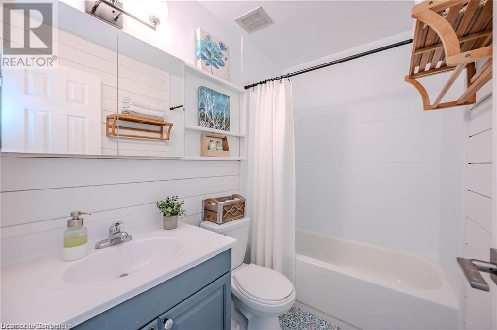 279 Chandler Drive Unit# 608, Kitchener, Ontario  N2E 1X6 - Photo 5 - 40686041