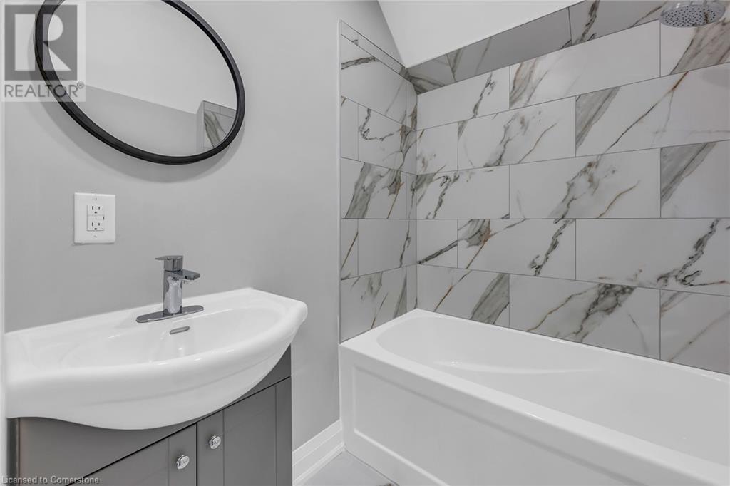 55 Douglas AvenueHamilton, Ontario  L8L 5R2 - Photo 23 - 40686206