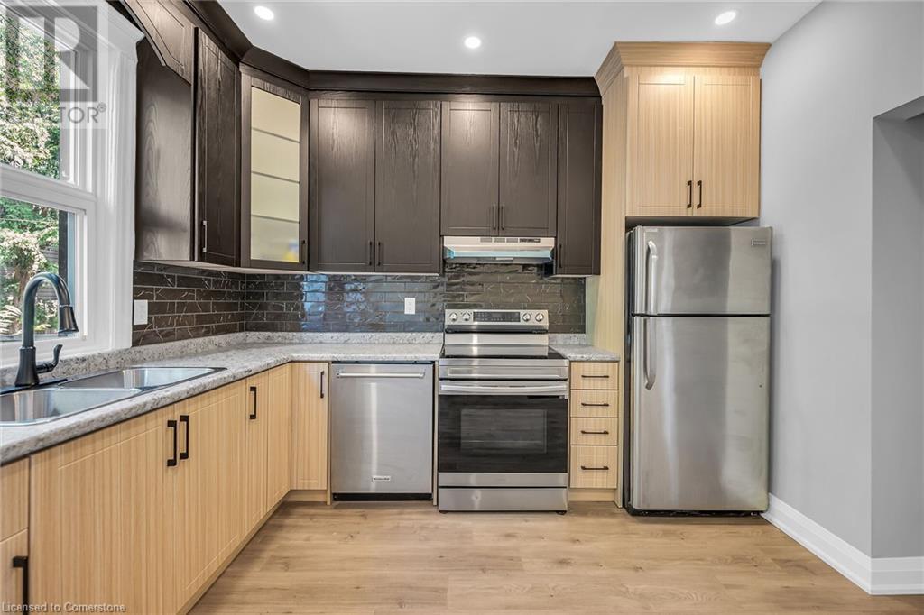 55 Douglas AvenueHamilton, Ontario  L8L 5R2 - Photo 12 - 40686206