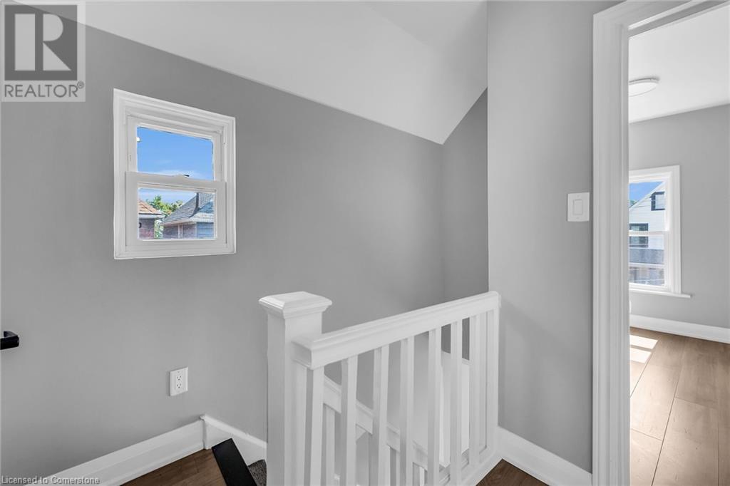55 Douglas AvenueHamilton, Ontario  L8L 5R2 - Photo 26 - 40686206