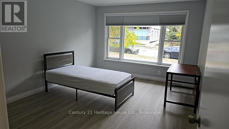 245 Lester Street, Waterloo, Ontario  N2L 3W6 - Photo 10 - X11899226