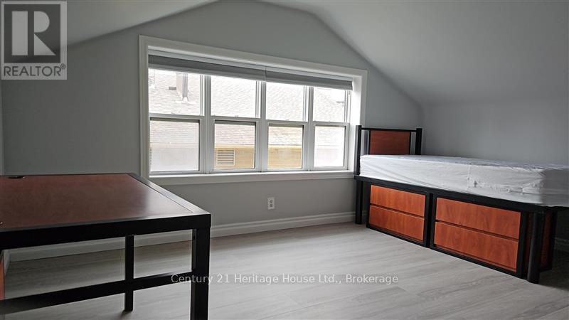 245 Lester Street, Waterloo, Ontario  N2L 3W6 - Photo 11 - X11899226