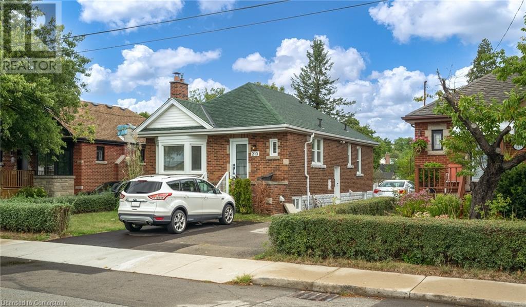 213 INVERNESS Avenue E, Hamilton, Ontario
