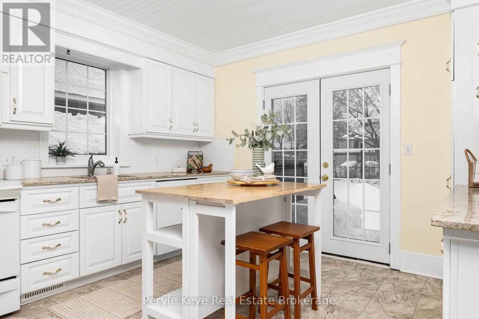 57 MCMURRAY STREET, Bracebridge, Ontario