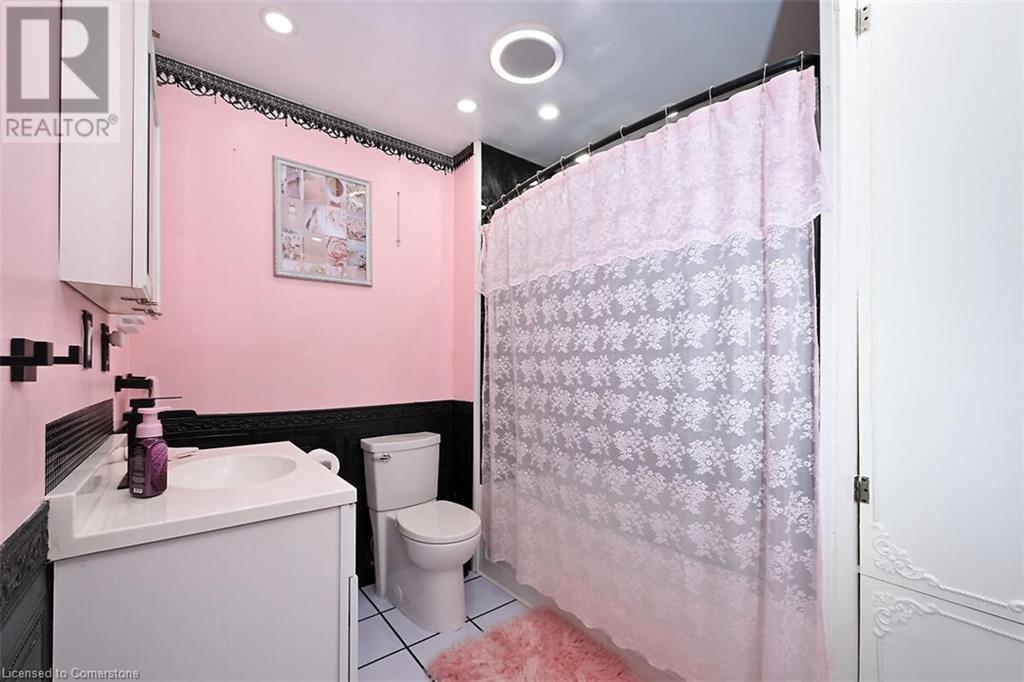 511 Stone Church Road W, Hamilton, Ontario  L9B 1A5 - Photo 17 - 40672594