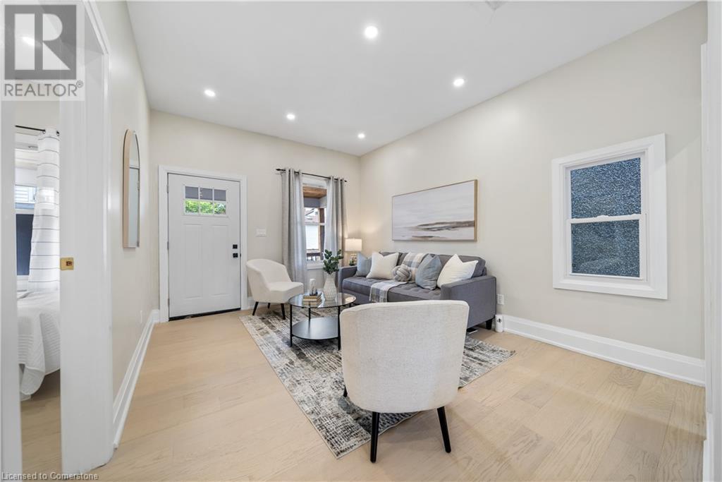 22 Windsor Street, Hamilton, Ontario  L8R 2G8 - Photo 7 - 40684143