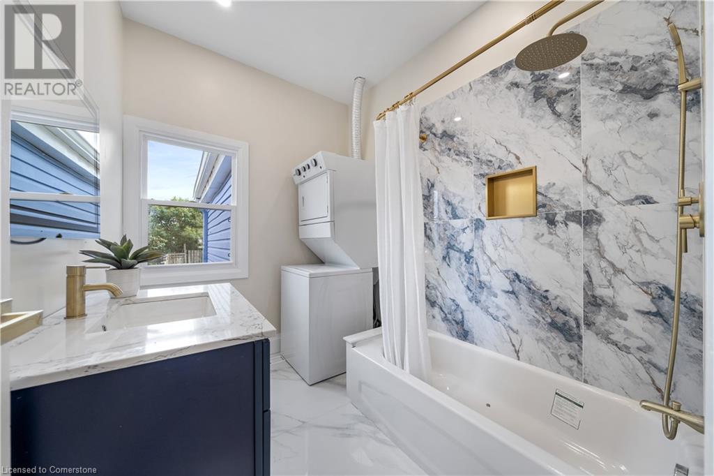 22 Windsor Street, Hamilton, Ontario  L8R 2G8 - Photo 8 - 40684143