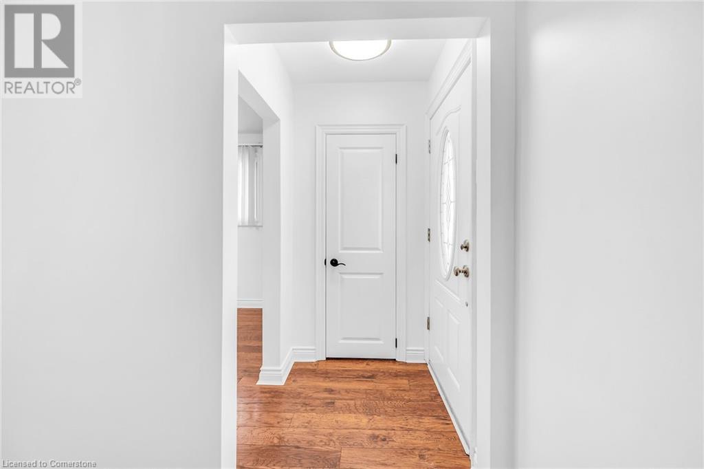 144 Deschene Avenue, Hamilton, Ontario  L9A 3K1 - Photo 5 - 40686064