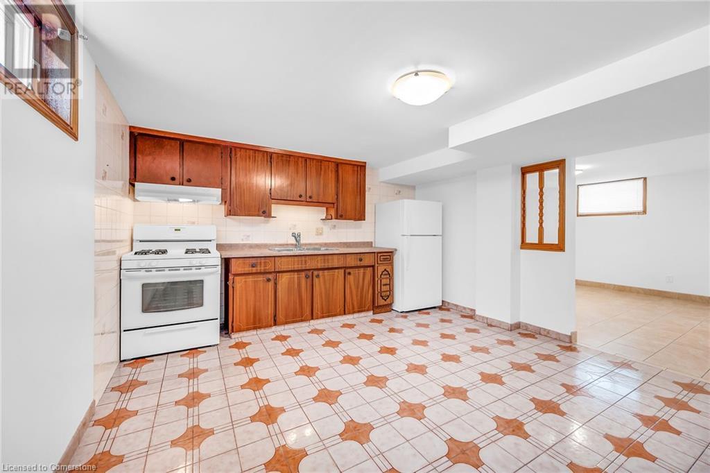 144 Deschene Avenue, Hamilton, Ontario  L9A 3K1 - Photo 25 - 40686064